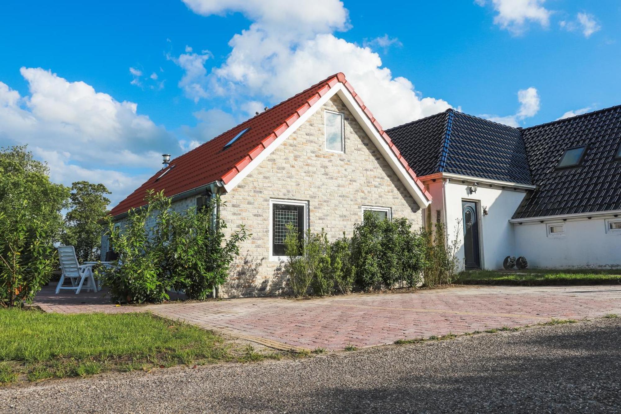 Cynnewille Ee Extérieur photo
